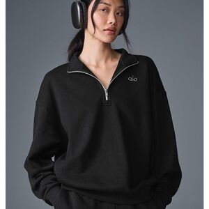 ALO Yoga Black 1/4-Zip accolade Sweatshirt new with tags